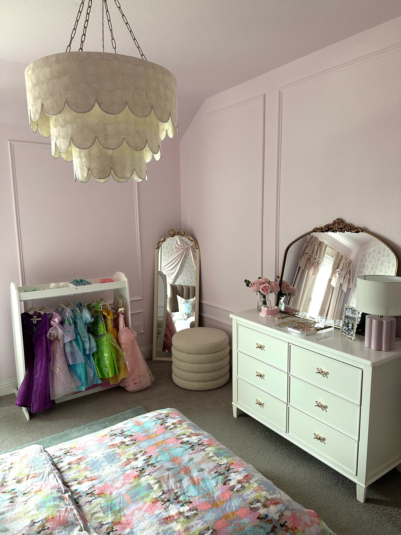 Cozy little dress up corner for my daughters big girl room!

Dresser, mirror, anthropologie, rug, girls room, toddler room, pink room, bow, bow trend, bow decor, mirror, pottery barn, ottoman, chandelier

#LTKBaby #LTKHome #LTKKids