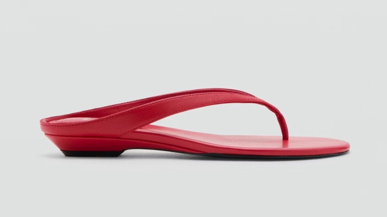 In my cart! How gorgeous are these low heeled wedged sandals?? I love the pop of red trend to make neutral outfits a bit more fun and interesting

#LTKmomlife #LTKU #LTKSaleAlert