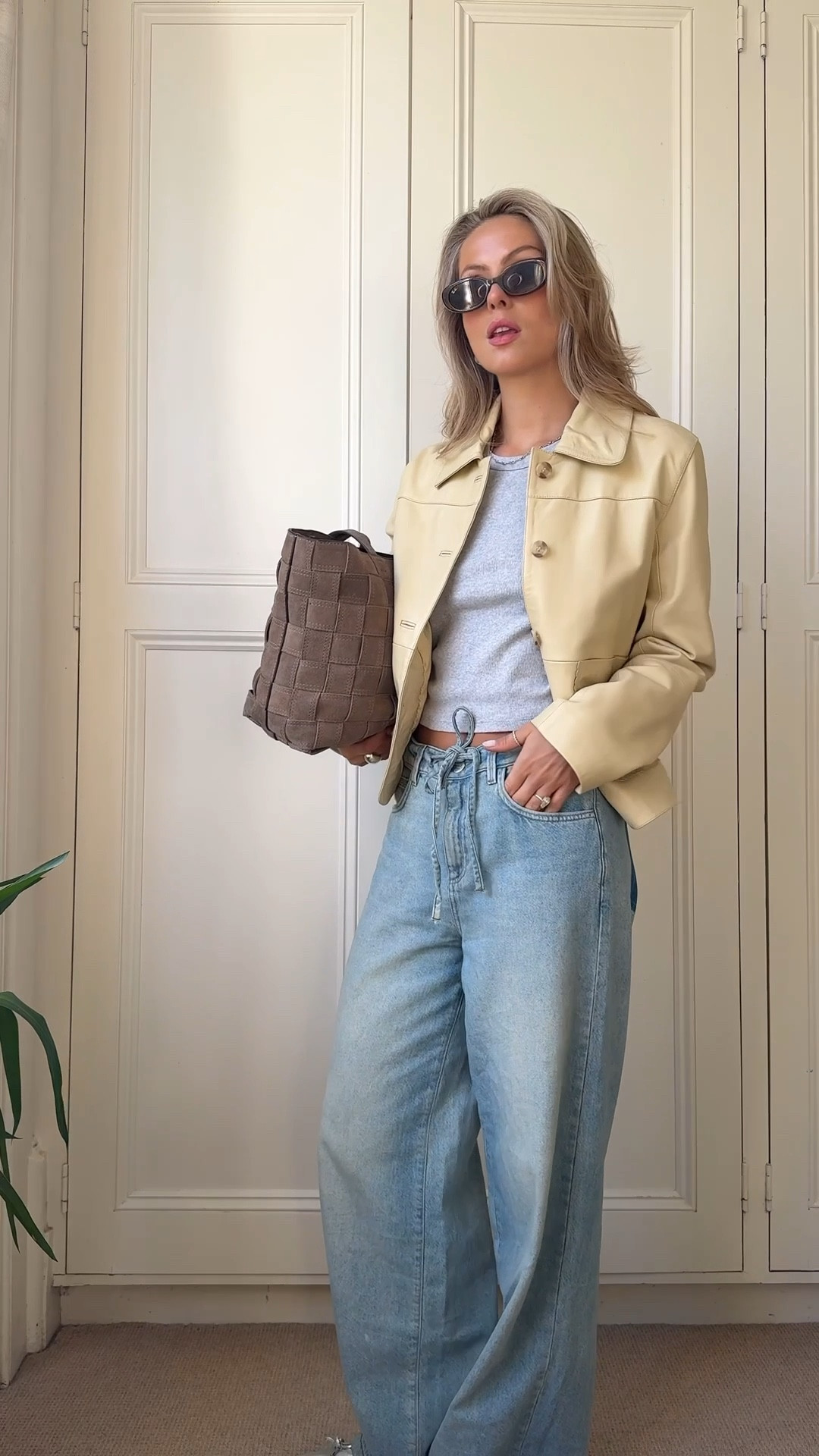 My go-to feel good spring outfit formula: good basics + a statement jacket

Butter yellow, leather jacket, mint velvet, spring jacket, simple outfit, spring outfit, blue jeans, baggy jeans, drawstring jeans, radley bag, grey tank, silver ballet flats, weekend style 

#LTKuk #LTKspring #LTKeurope