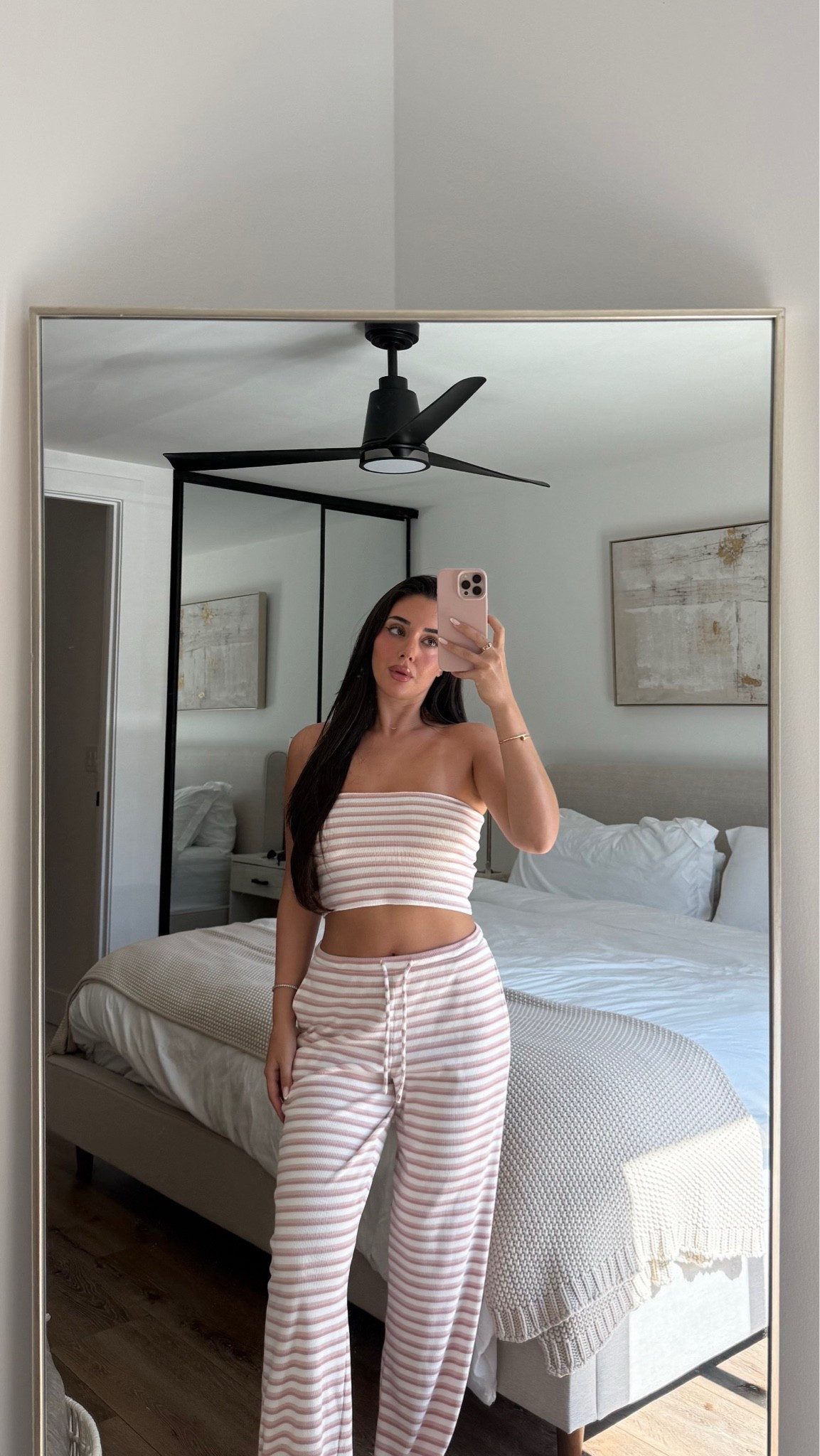 Lounge set linked