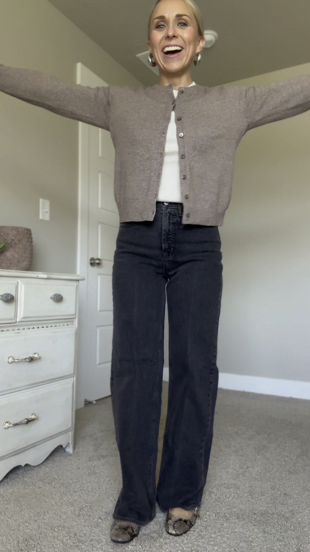 Old Navy’s new fall arrivals are next level! Completely obsessed with this fall outfit.

Cardigan and jeans are true to size.  I would size down one size in the ribbed tee. 

#LTKFindsUnder50 #LTKSeasonal #LTKStyleTip