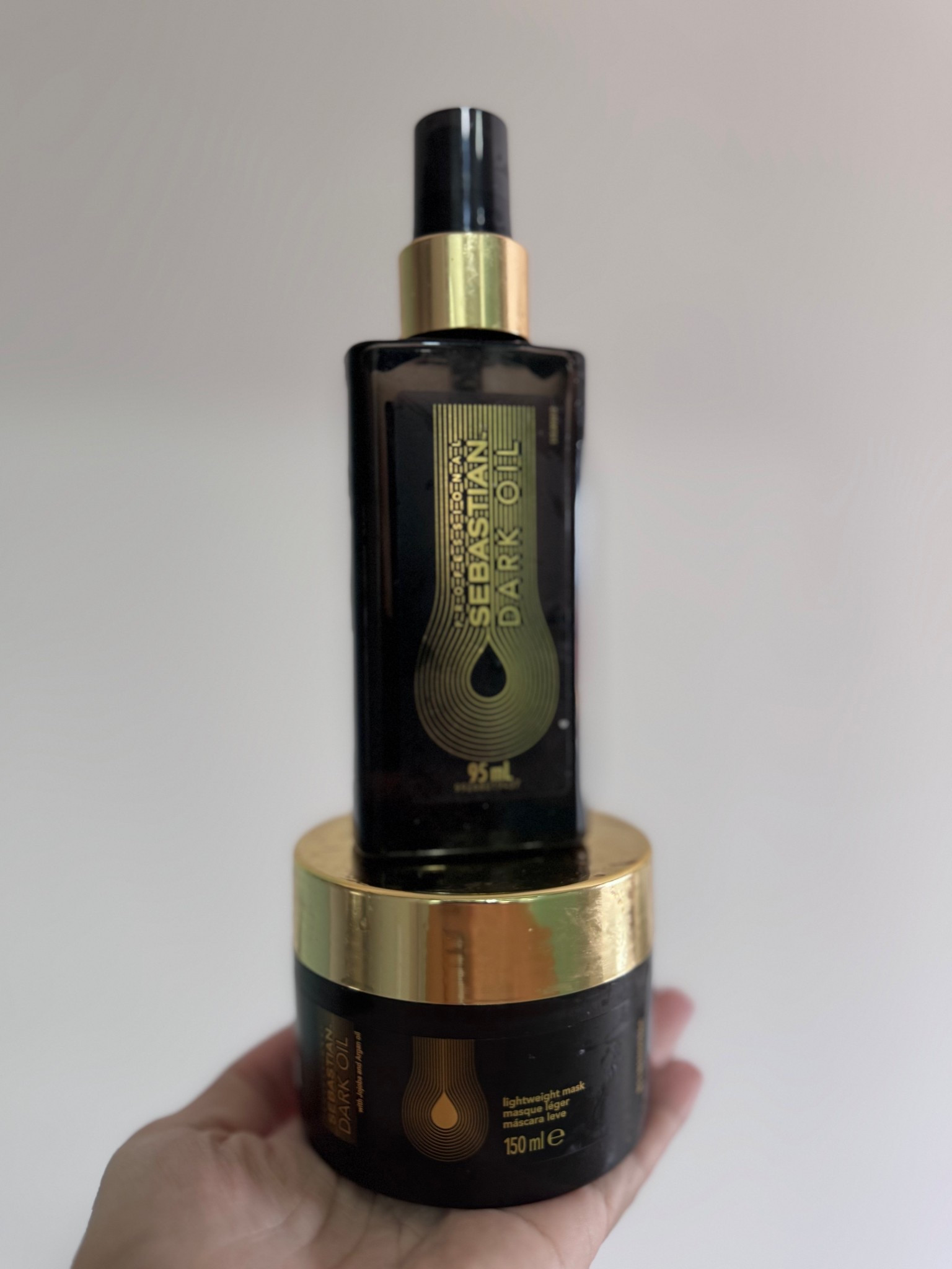 E hoje os usados no meu cabelo foi o óleo da Sebastian antes da Máscara ! Isso faz toda a diferença meninas ! ❤️❤️❤️

Esse kit faz milagre ✨✨

#LTKpromo #LTKbeleza