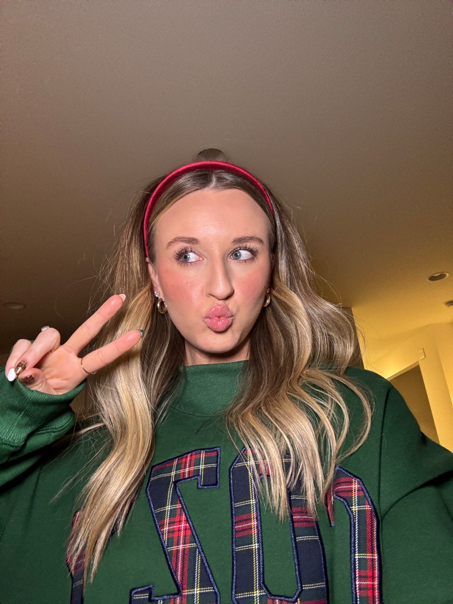 New makeup products I’m loving that would make great gifts!!

#LTKBeauty #LTKGiftGuide #LTKHoliday