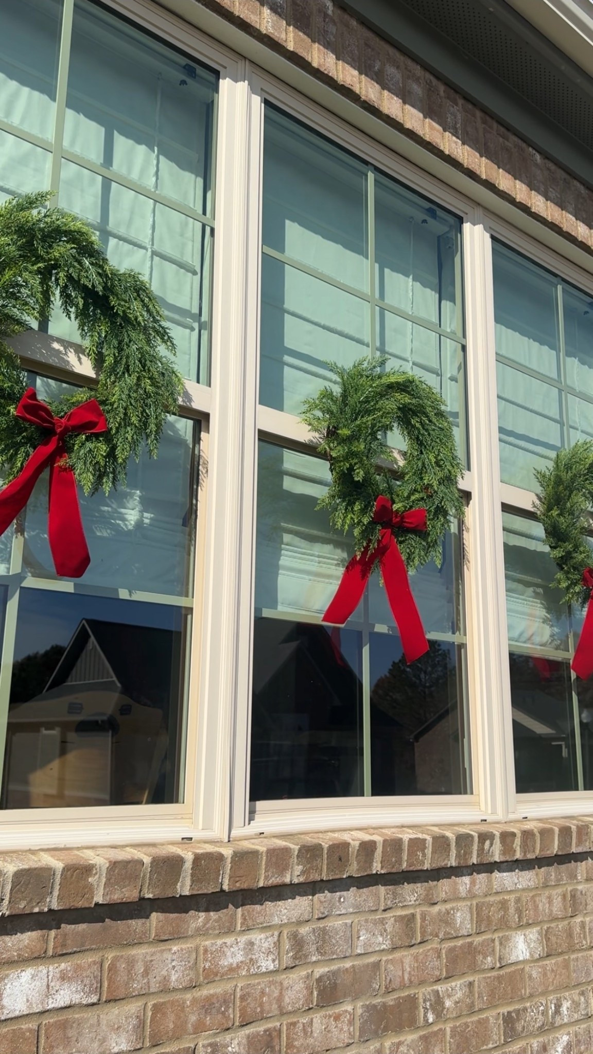 Outdoor wreath decor for Christmas! On sale!

#LTKHoliday #LTKHome #LTKSeasonal