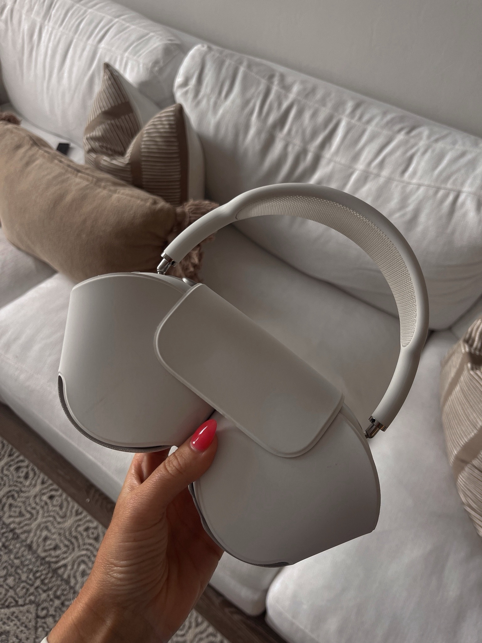 Huge savings on headphones & AirPods! 🙌🏼 

Tech gift, tech sale, apple sale, beats sale, headphones sale, AirPod sale, cyber sale 

#LTKsalealert #LTKfitness #LTKCyberWeek