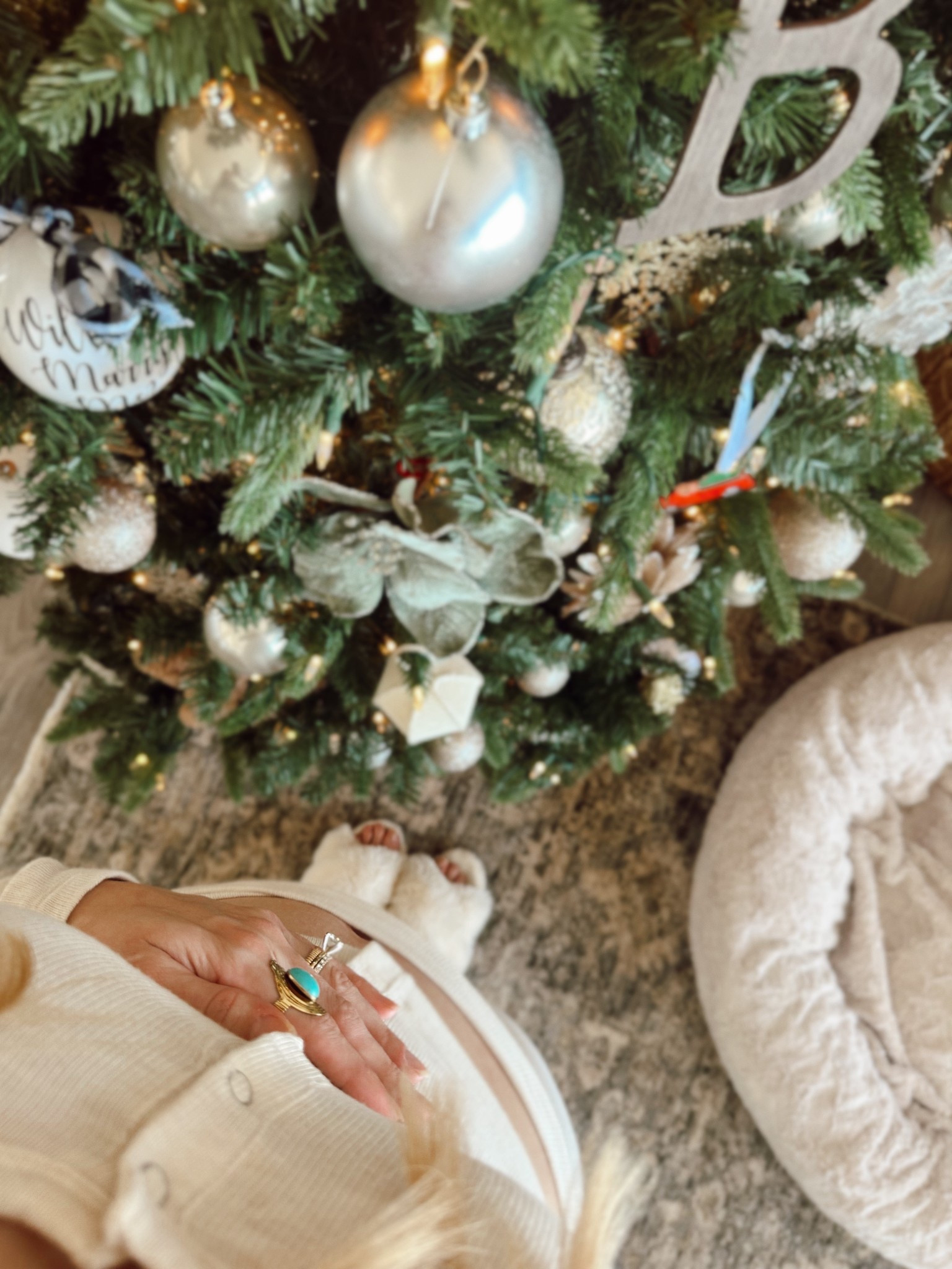 cozy sets 🕊️☁️✨

Maternity, maternity sets, maternity easy style, bump style, winter pregnancy, fall pregnancy, spring pregnancy, Christmas decor, holiday decor 

#LTKPetite #LTKHoliday #LTKBump