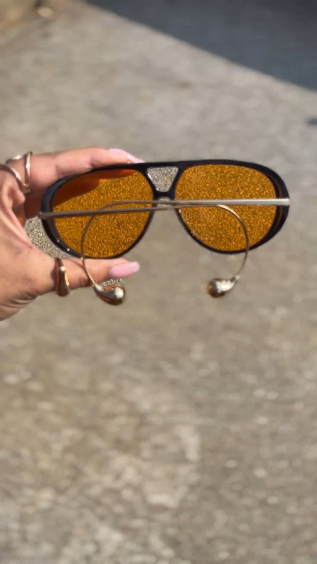 Eye love the hardware...