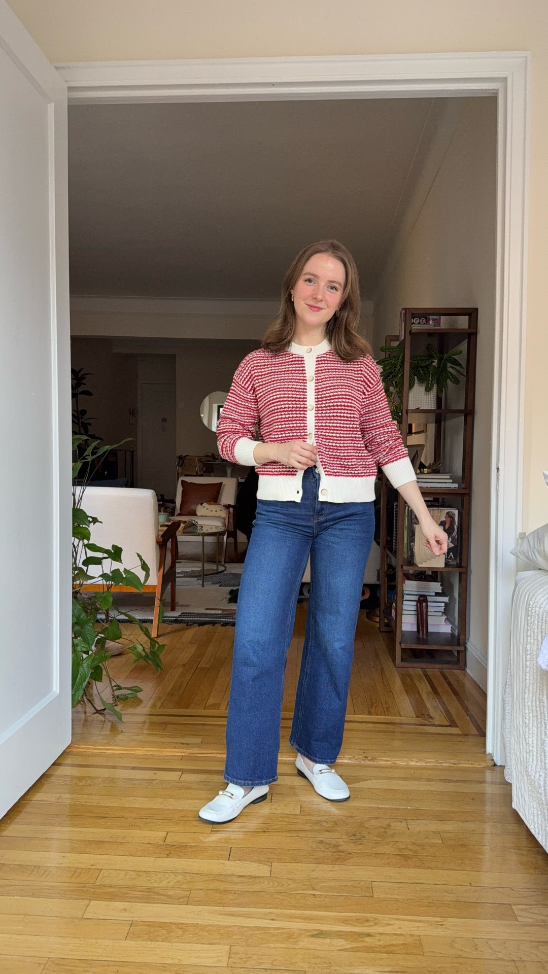 Target cotton cardigan. Wearing xs
$50 + free shipping jeans. Size 25 inseam 28

#LTKSaleAlert #LTKFindsUnder50