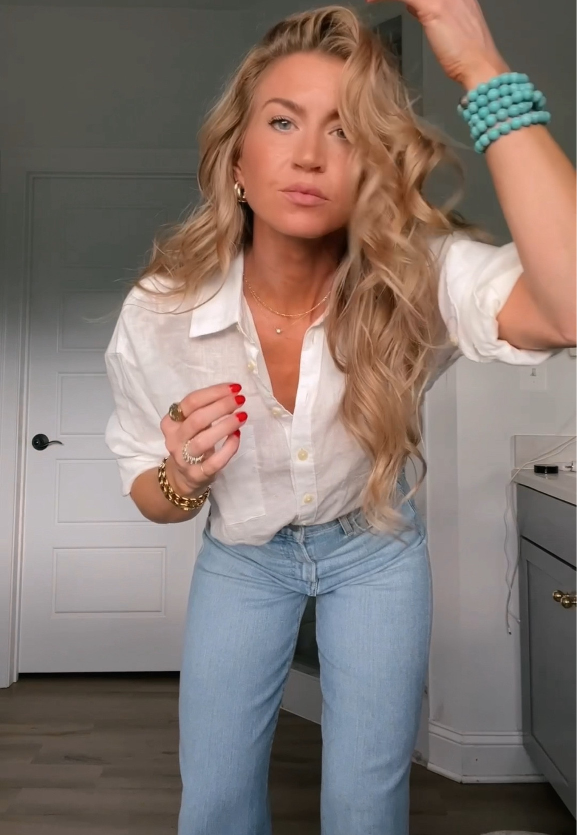 Use code LEANNE20 for 20% off my jeans! They run TTS  
White button up: runs oversized, wearing a small. 


#LTKfindsunder100 #LTKVideo #LTKbeauty