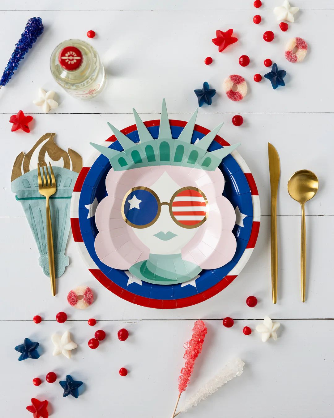 Lady Liberty Shaped Paper Dinner Napkin | My Mind's Eye