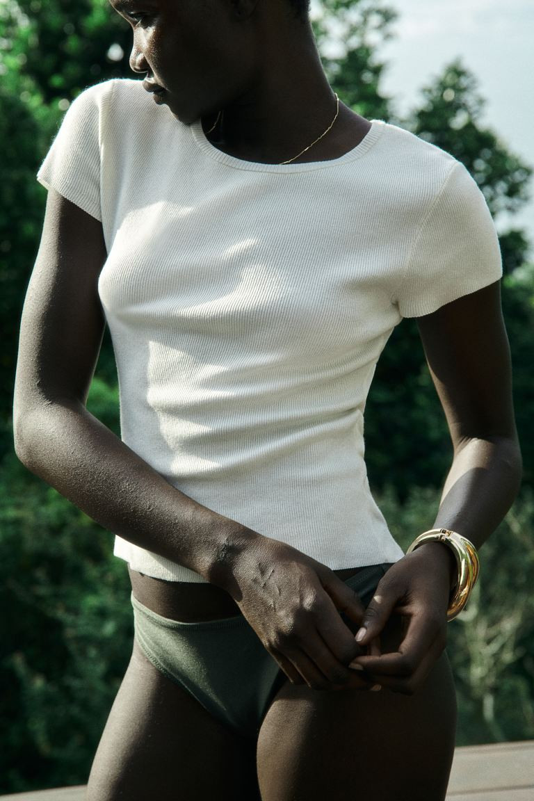 Fine-knit T-shirt | H&M (UK, MY, IN, SG, PH, TW, HK)