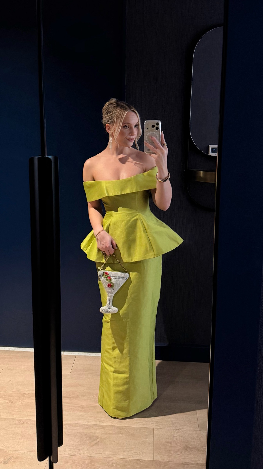 Red carpet look under $350! It was so tough to find an affordable red carpet dress but this green dress from ASOS was perfect!

Also I have to say, I wish I’d just worn the Anthropologie martini purse even though it only fits a credit card lol 

this was the first time in my life I prioritized function over fashion and honestly I regretted it immediately

makeup: @andrewstudios 
hair: @rachellitahair 

#redcarpetdress #redcarpetready #redcarpetlooks #redcarpet 

#LTKdayinmylife