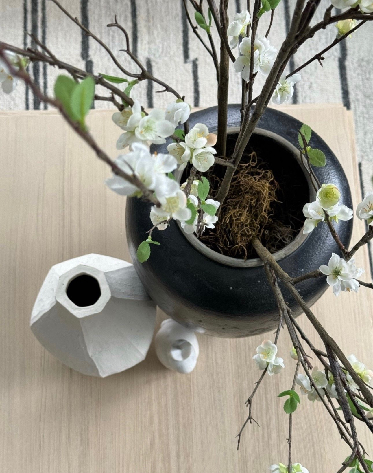 Stems 
Home decor 
Modern organic 
Living room

#LTKdayinmylife #LTKOver40 #LTKHome