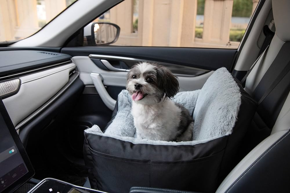 Best Pet Supplies Dog Pet Booster Seat for Car, Truck, and SUV Travel with Soft Plush Cushion wit... | Amazon (US)