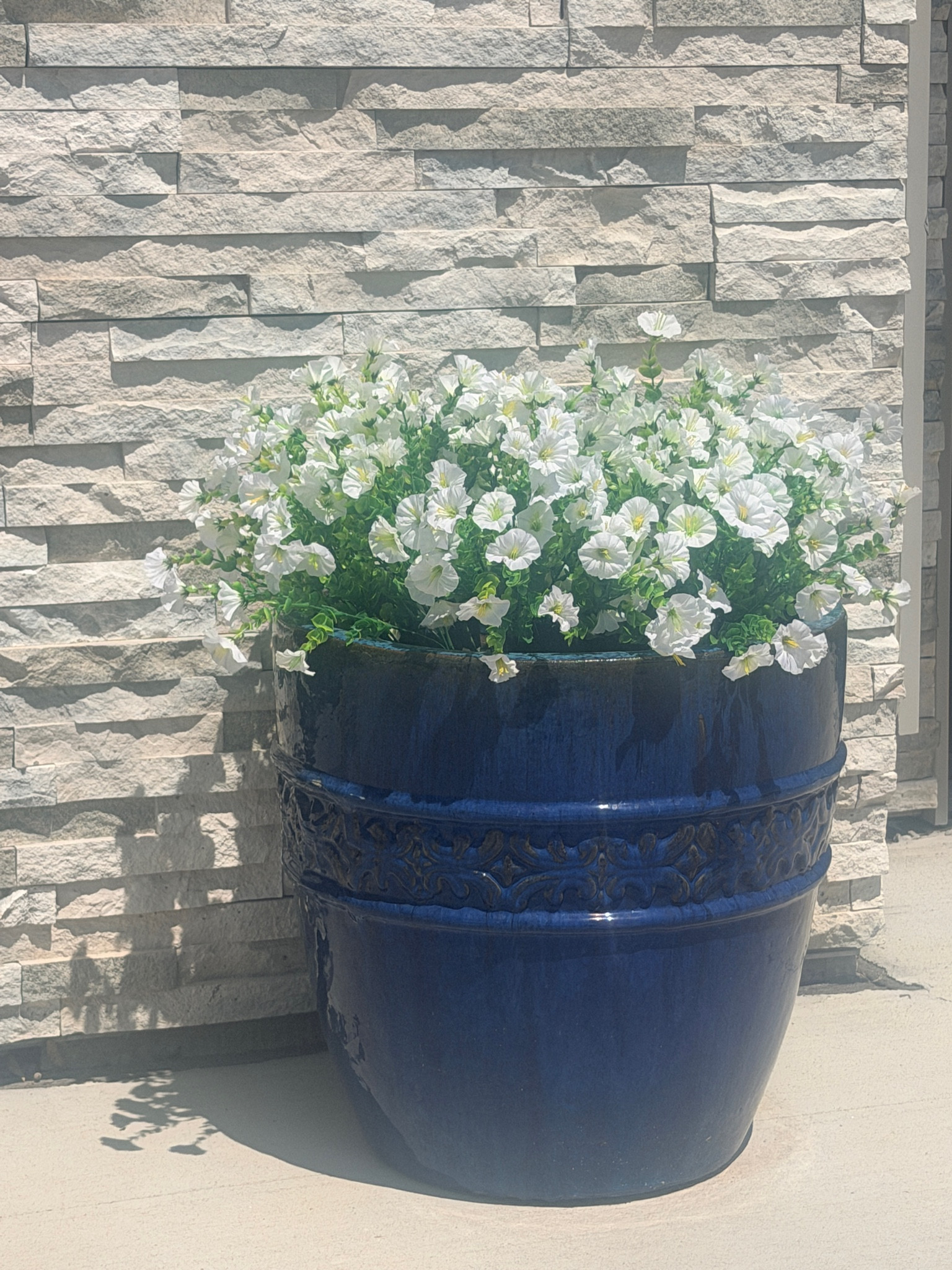 Okay, to make life easy this year, I am using faux flowers in my pots and they’re cohesive, easy, look real, and low maintenance! All the best things for a slow easy summer!

#LTKHome #LTKdayinmylife #LTKSeasonal