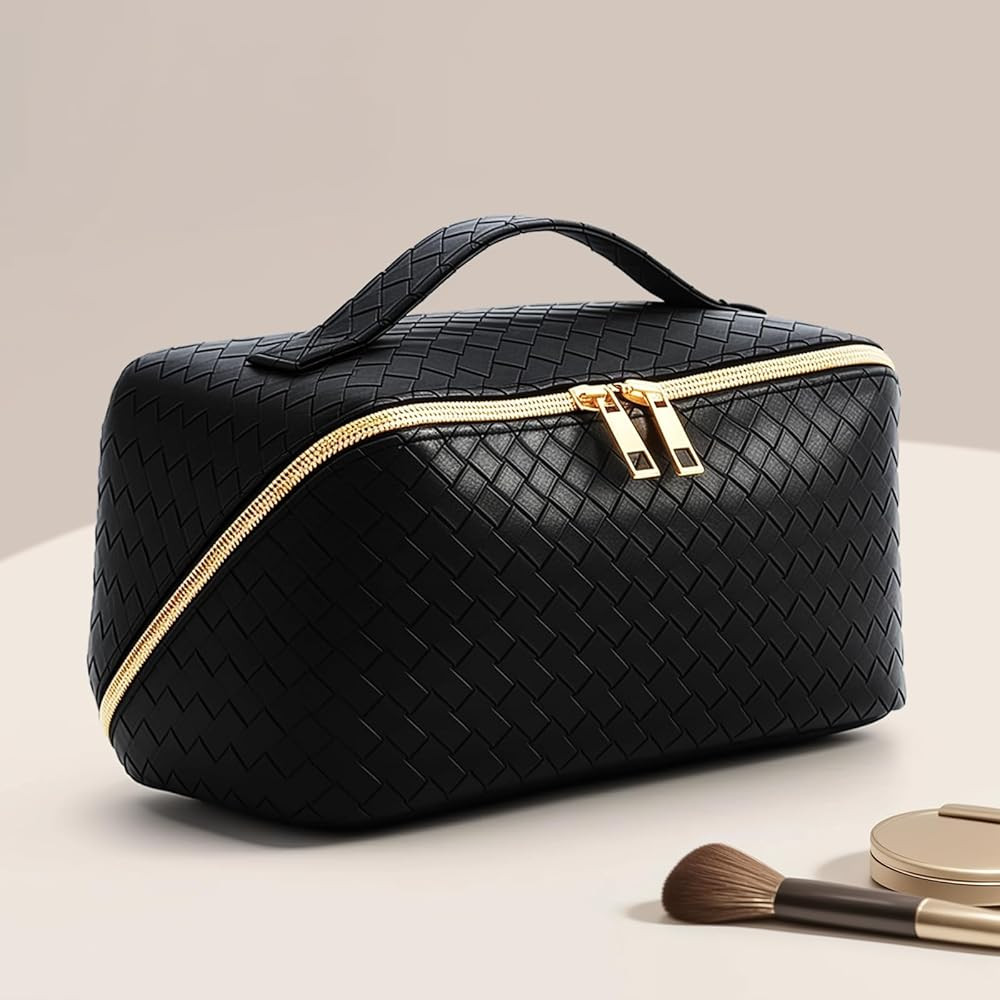 Amazon.com: Women's Travel Cosmetic Bag PU Leather Toiletry Bag Large Capacity Convenient Toiletr... | Amazon (US)