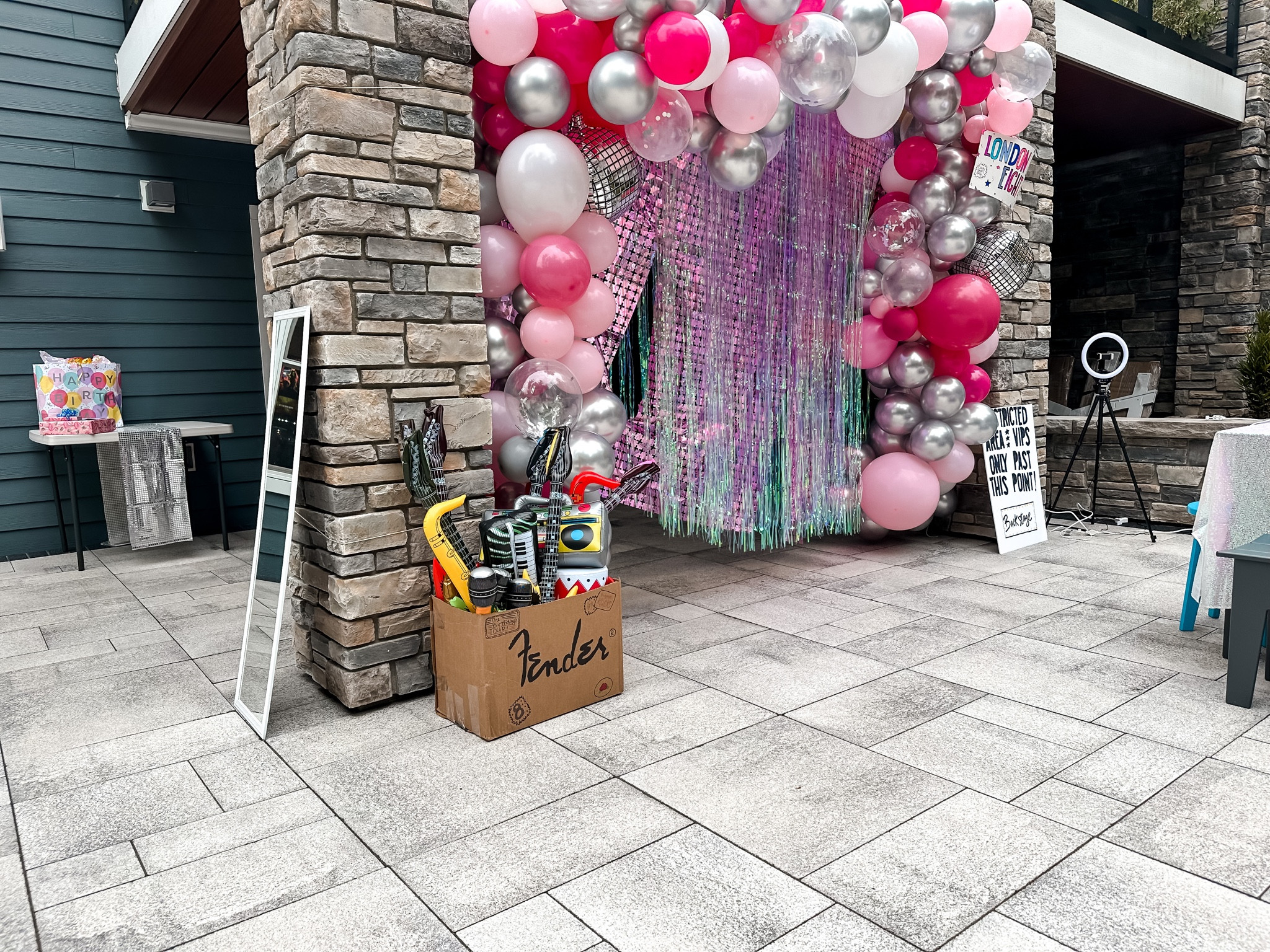 Birthday party balloon garland 
Photo backdrop
Decorations for party 