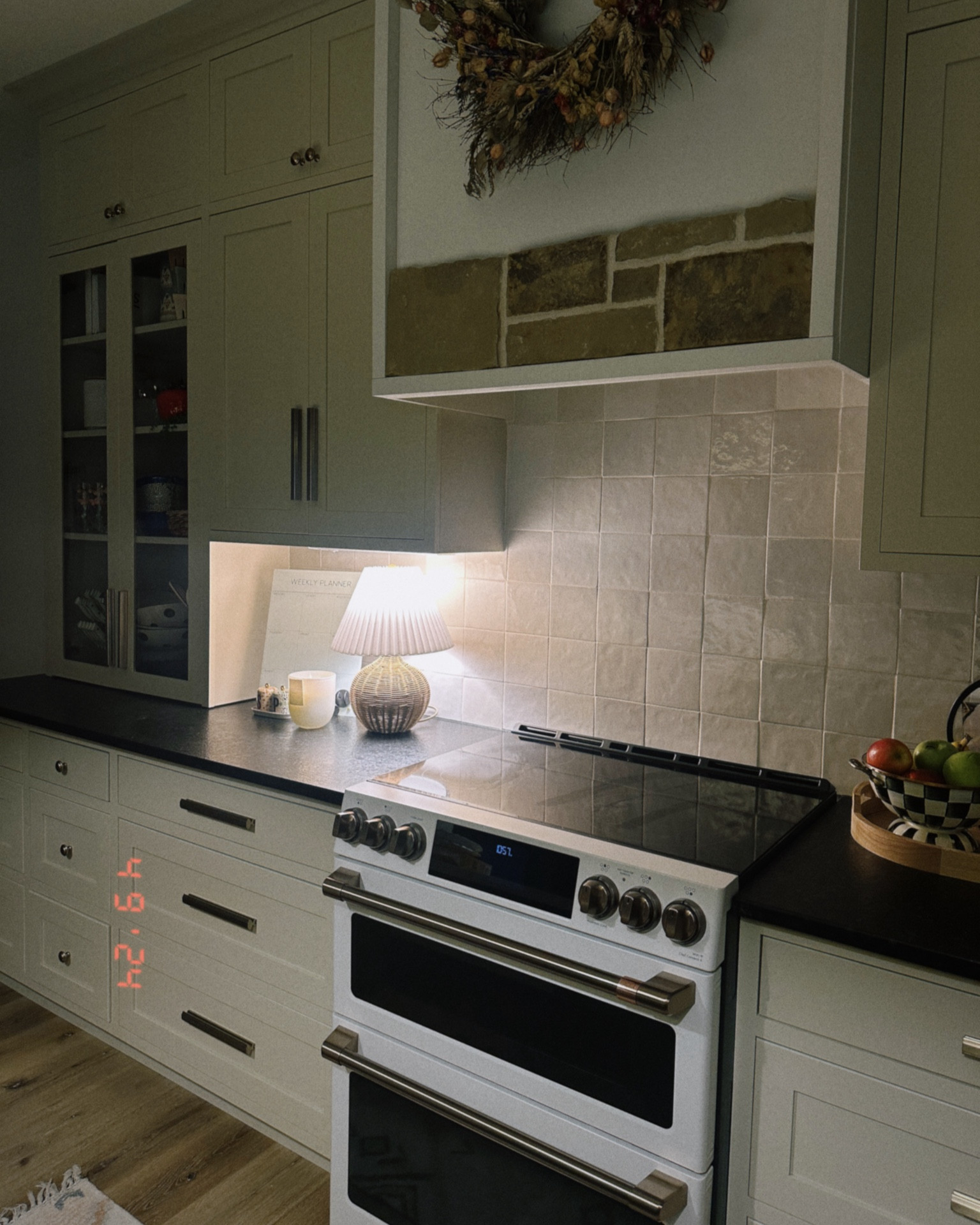 here for the counter top lamp trend — reallllg amps up the ambiance 😉 

#LTKhome #LTKfindsunder100 #LTKxTarget