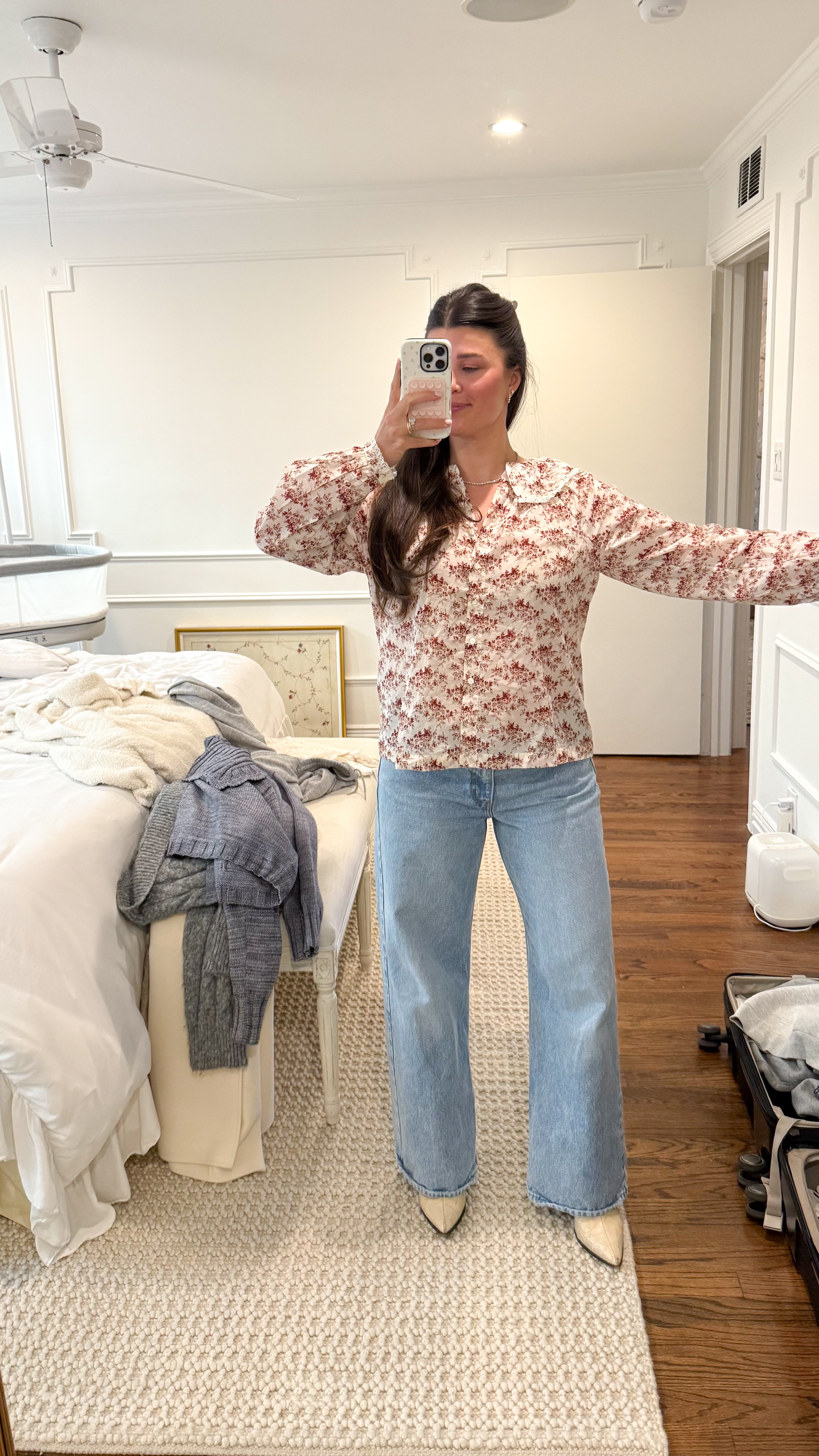 This top is so festive♥️ 

 #LTKHoliday #LTKootd #LTKmomlife