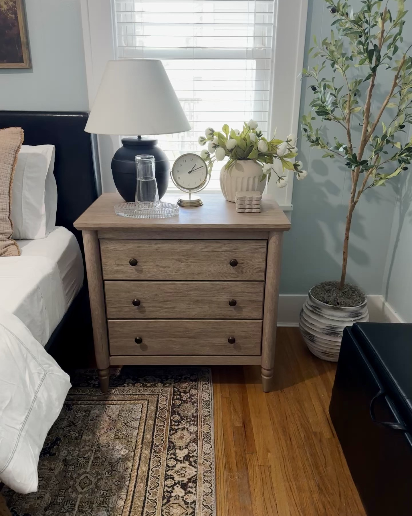  I finally finished styling our guest room and it feels like such a warm welcome 🤎✨ Love how the mixed textures, earthy tones, and layered pillows pulled this space together!

*6 Peony stems used here

#guestroommakeover #homedecor  

 

#LTKdayinmylife #LTKHome