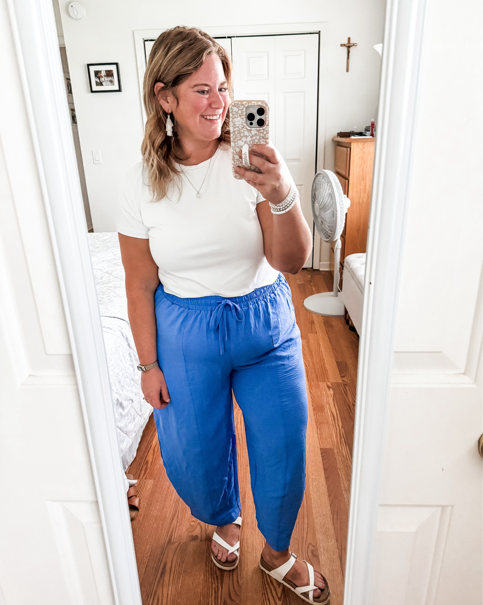 These pants from Amazon are so good!  Petite friendly, midsize friendly, and can dress up or down.  Great for teacher outfits!

#LTKWorkwear #LTKMidsize #LTKSummerSales