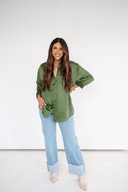 These jeans are my go-to for fall, I love the cuff and they’re perfect to wear with boots or booties!

Jeans: 28
Shirt: Small

Dressupbuttercup.com
#dressupbuttercup 

#LTKfindsunder100 #LTKfindsunder50