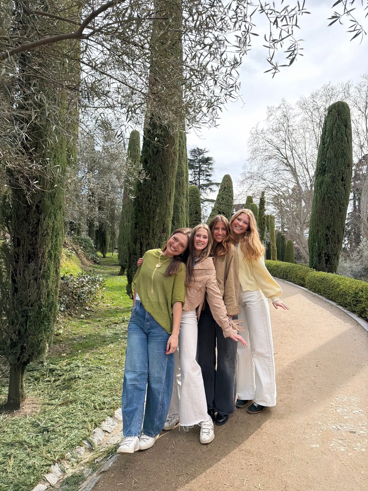 MADRID OOTD

TOP: [Store Shopped] Fashionable & Elegant Loose Knitted Shawl Cardigan, Lightweight & Breathable, Oversized Design, Suitable For Women, Spring/Summer Casual Wear, Leisure Travel, Beach, Versatile (SHEIN) 

NECKLACE: [Store Shopped] 1pc Ginkgo Leaf Pendant Necklace, Long Floral Tassel, Minimalist, Fashion Pearl Small Flower & Snake Chain Necklace, High-Grade Metal Texture Tassel Long Choker, Suitable For Women's Daily And Party Wear (SHEIN) 

#LTKootd #LTKTravel #LTKU