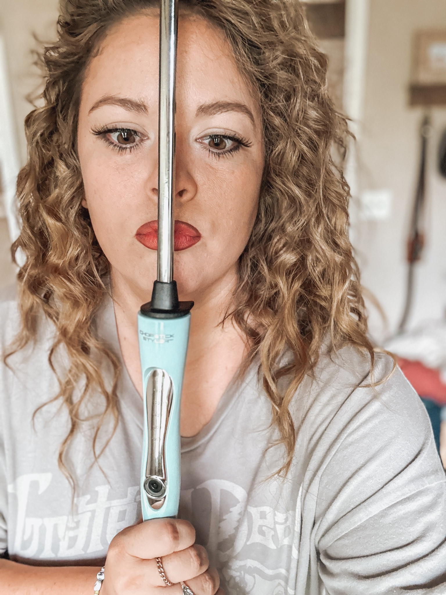 The perfect tool for the iconic Carrie Bradshaw curls 

#LTKstyletip