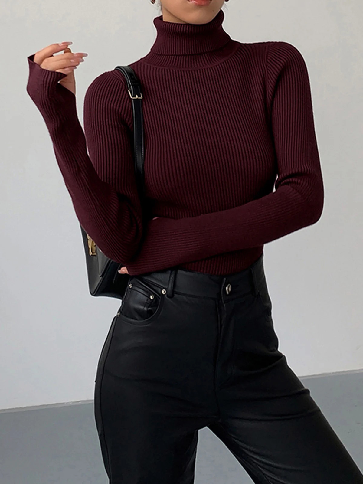 Minimalist Turtleneck Slim Knit Top | Commense