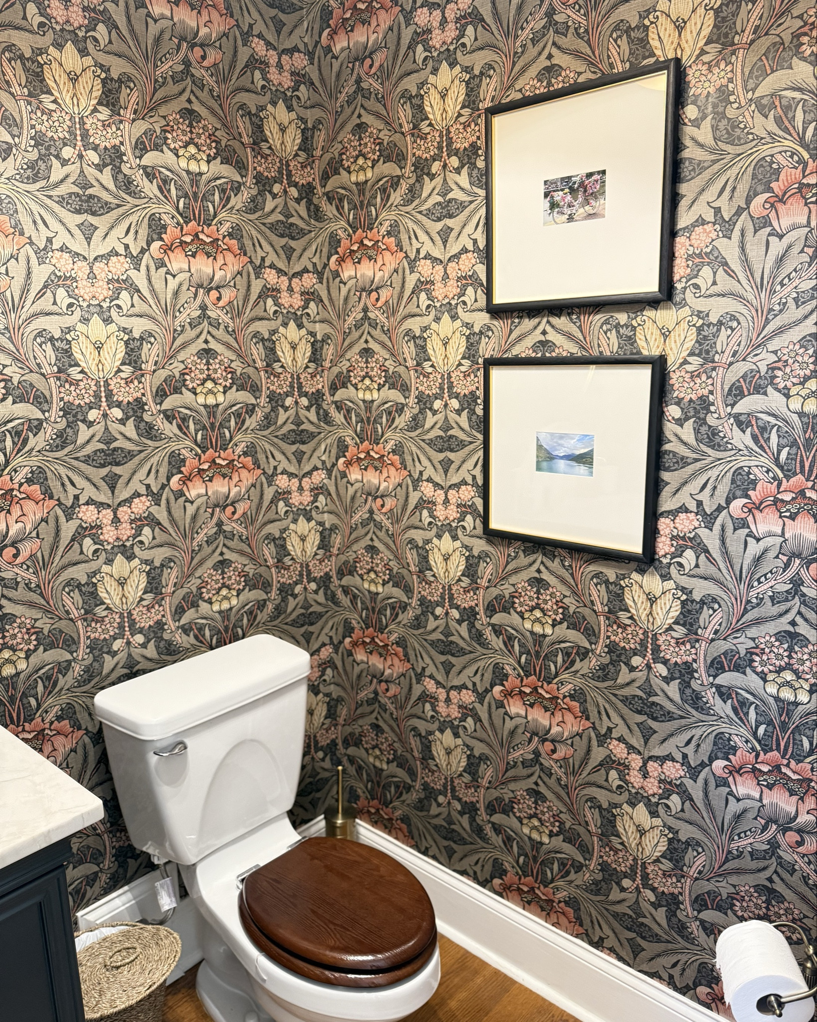 Pottery Barn dupe gallery photo frames found!! The Black with gold inlay is beautiful, in multiple sizes!!  And pops off this Morris & Co. dupe wallpaper - NOT $300+/roll!! 


#LTKHome