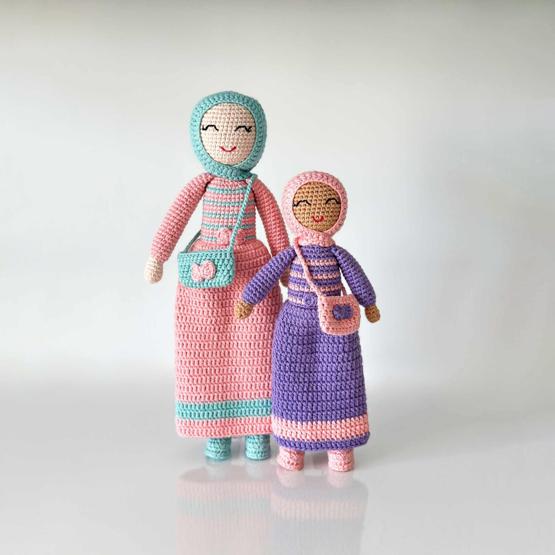 Muslim Hijab Doll With Purse - Handmade - Crochet - Etsy | Etsy (US)