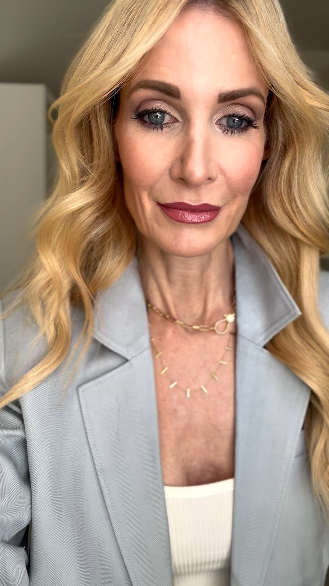 Outfit of the day and I’m obsessed with this baby blue cropped blazer (and it’s on sale 🙌). It instantly makes a simple outfit feel elevated, especially with the collar popped and the sleeves pushed up for that effortless, cool-girl vibe.

I kept it classic with a white tank, then added these Hudson high-waisted barrel jeans that are SO good—soft, flattering, and the perfect light wash for spring and summer. Finished it off with a Madewell belt and the cutest east-west handbag for a chic, pulled-together look you can wear almost anywhere.

I’m wearing an XS in the blazer and a 24 in the jeans, and both fit TTS. 

 #LTKootd #LTKSeasonal #LTKOver40