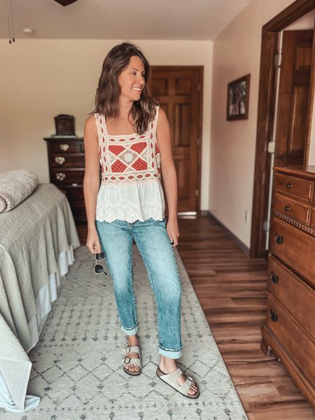 My top is only available on small/medium (which is what I’m wearing), so I linked similar options too. My jeans are true to size and so comfy. 

#LTKSeasonal #LTKStyleTip #LTKFindsUnder100