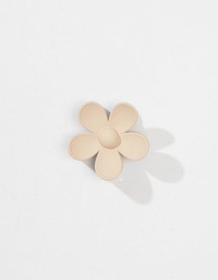 AEO Cream Resin Flower Claw Clip | American Eagle Outfitters (US & CA)