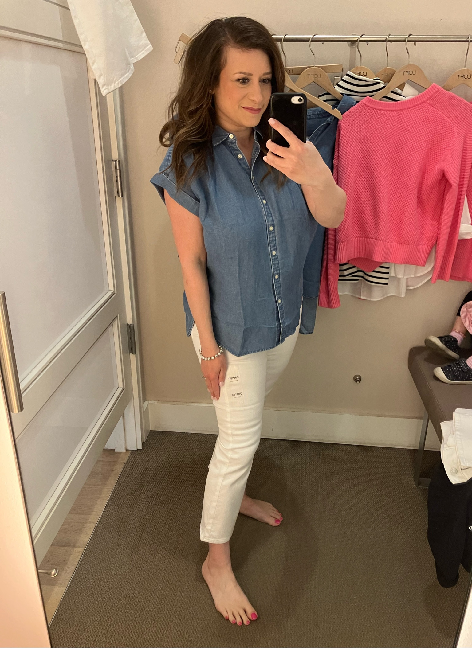Loft sale
Loft, sale, loft style, petite, midsize, spring style, weekend, casual style, white denim, travel outfit, vacation, spring break, 

29 petite/8 petite in denim
Medium petite in chambray (could do a small regular, runs oversized)


#LTKfindsunder100 #LTKmidsize #LTKsalealert