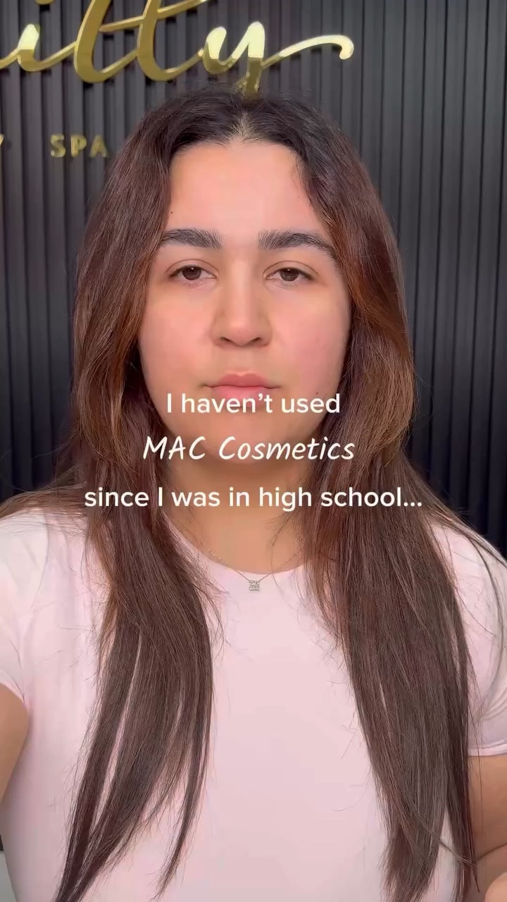 Oh @maccosmetics, you dtill that giel years later. Welcome to @sephora where shopping is for addicts - beauty addicts that is. 

I still have beef with this foundation (shade and how greasy it got during the day) BUT that being said, MAC studio fix foundation isn’t an everyday foundation. So, would I try a better, less yellow/lighter shade? Yes. 

MAC shadows will always hit. Something nostalgic about them. Chefs kiss. 

The lip combo is very on trend. Would try it with a lighter lip liner. 

#maccosmetics #oldschoolnewschool #makeupartist #makeuptutorial #trendingreels