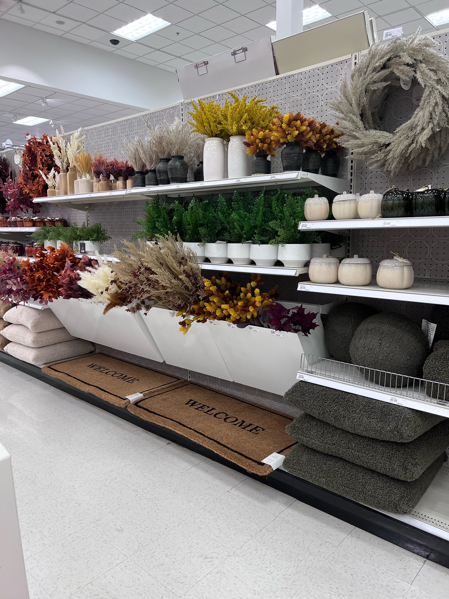 Fall home decor, affordable home decor, fall decor, target finds, Boulce throw blanket, Boulce throw pillow, round pillow, pumpkin candle, fall stem, fall floral arrangements, threshold, fall wreath

#LTKSeasonal #LTKFind #LTKhome