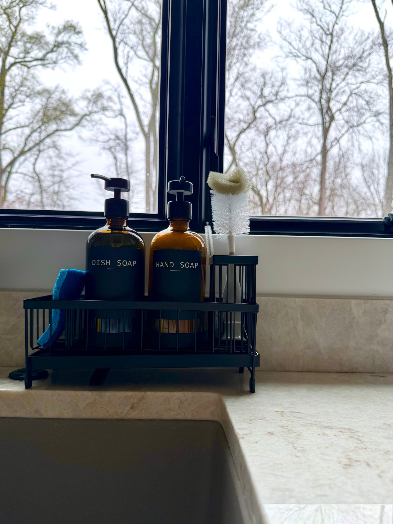 Kitchen soap dispenser 💯🖤

#LTKmorningroutine #LTKHome