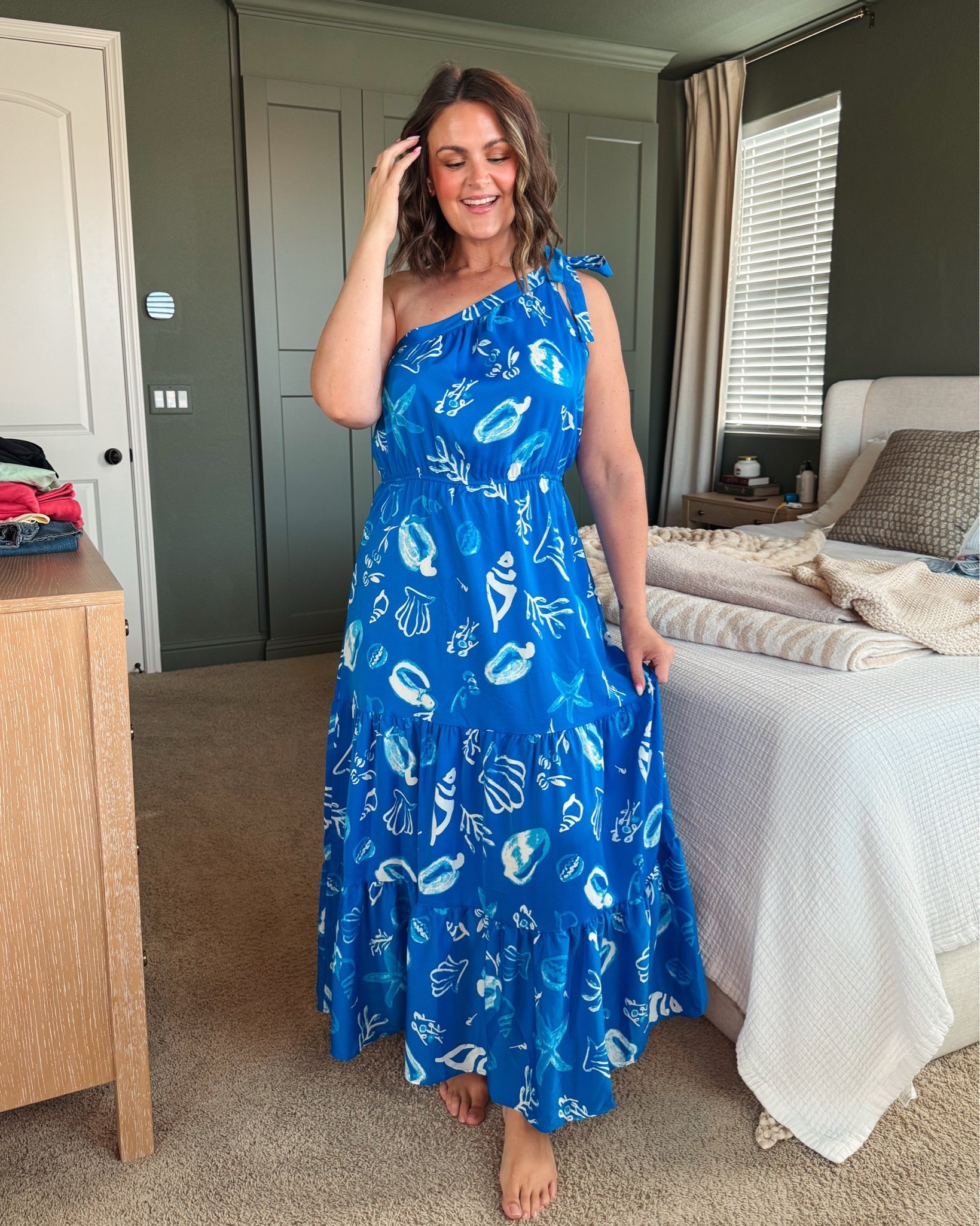 5 summer dresses under $50
Pink floral, large
Black & white, large
Blue print, large (need a medium)
Striped, large
Red, large

Size 12, midsize, summer outfit

#LTKootd #LTKMidsize #LTKSeasonal