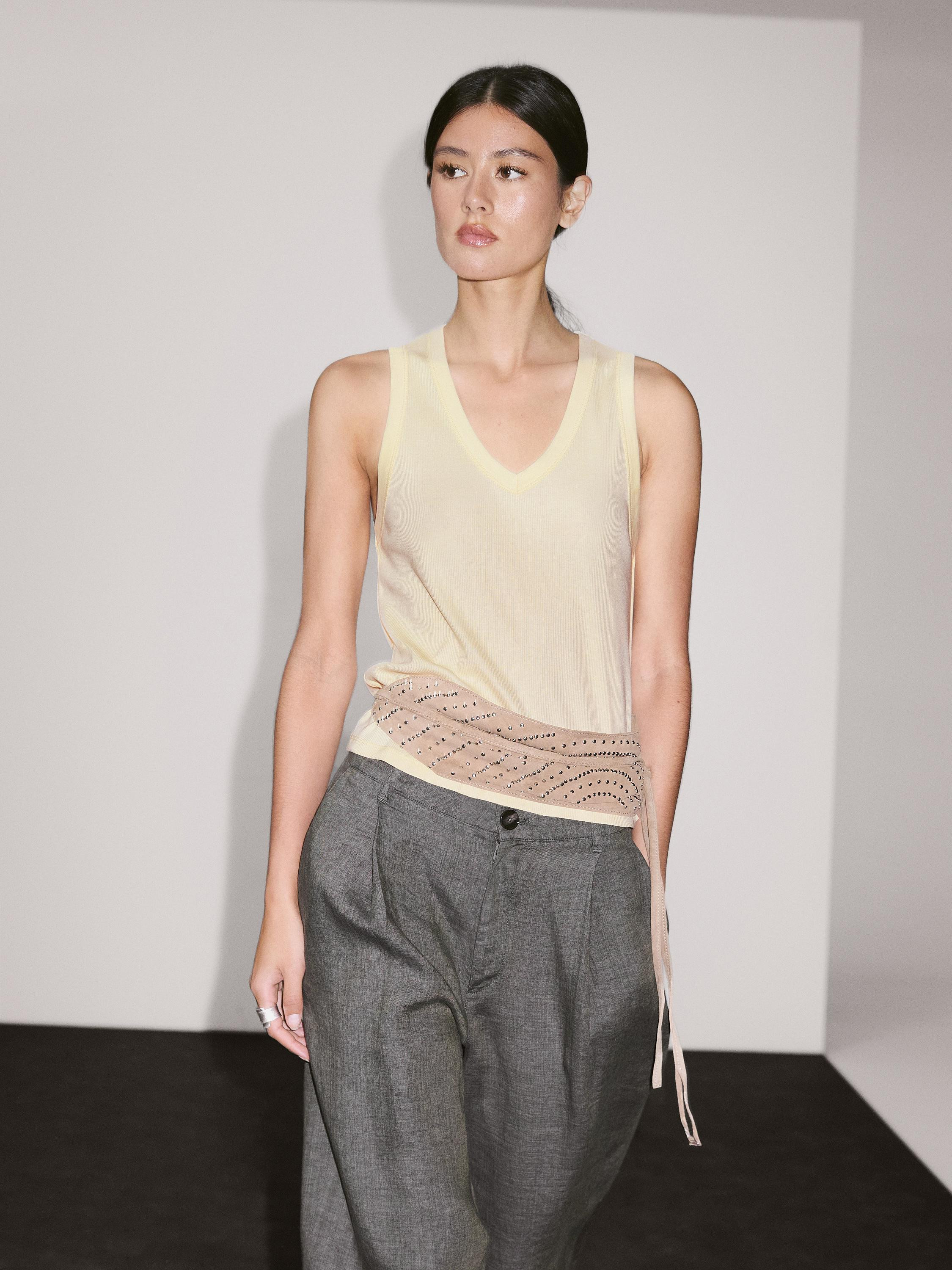 Ribbed V-neck T-shirt | Massimo Dutti US