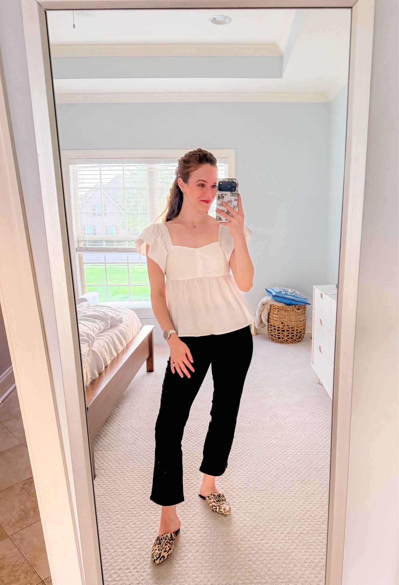 Had a little date night on Saturday at a local (and now new favorite!!) Mexican restaurant!! Wore the same shirt from earlier that day, but wanted to be a little warmer for sitting in a restaurant ☺️

#LTKootd