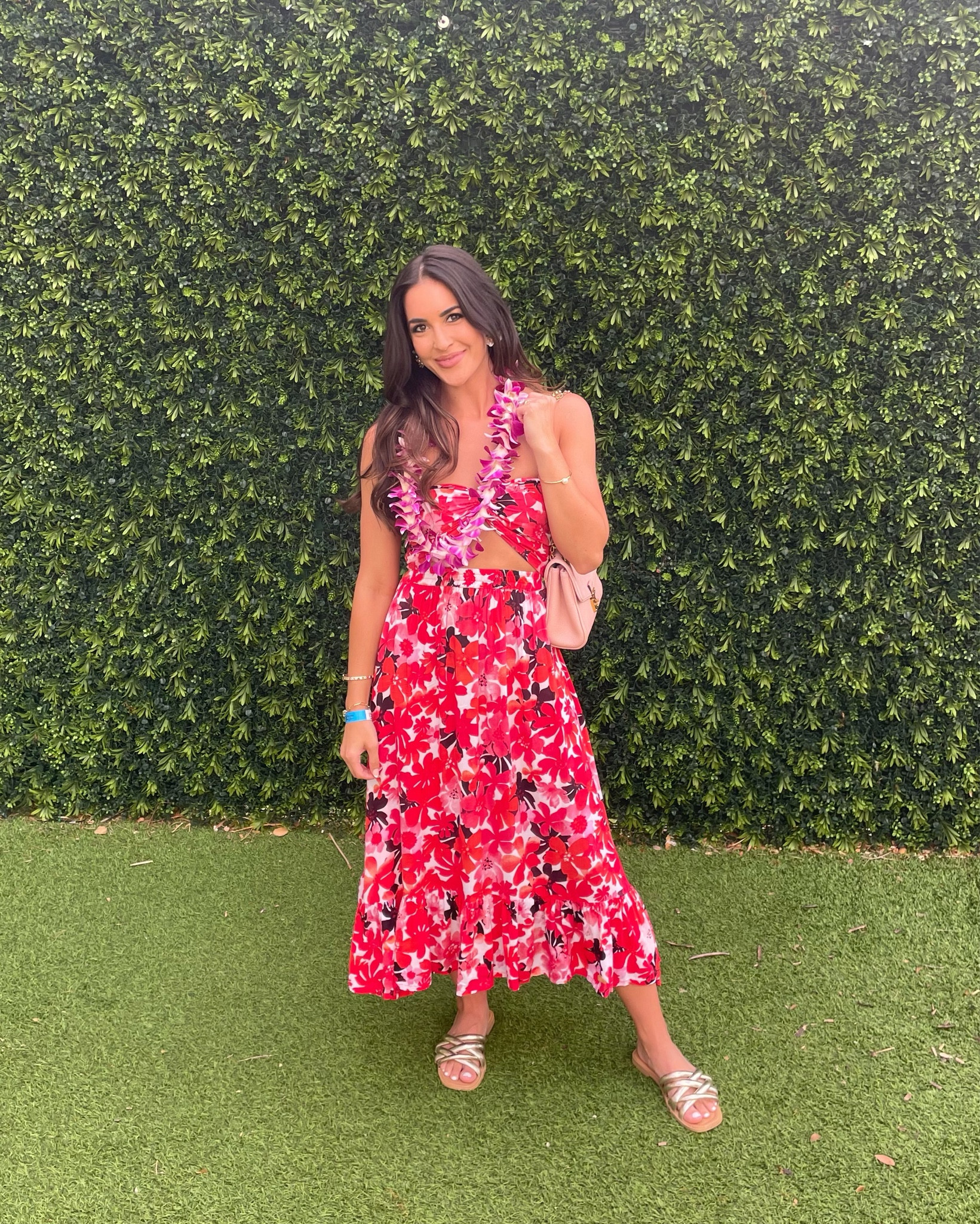 Luau 🌺

#LTKParties #LTKBeauty #LTKSeasonal