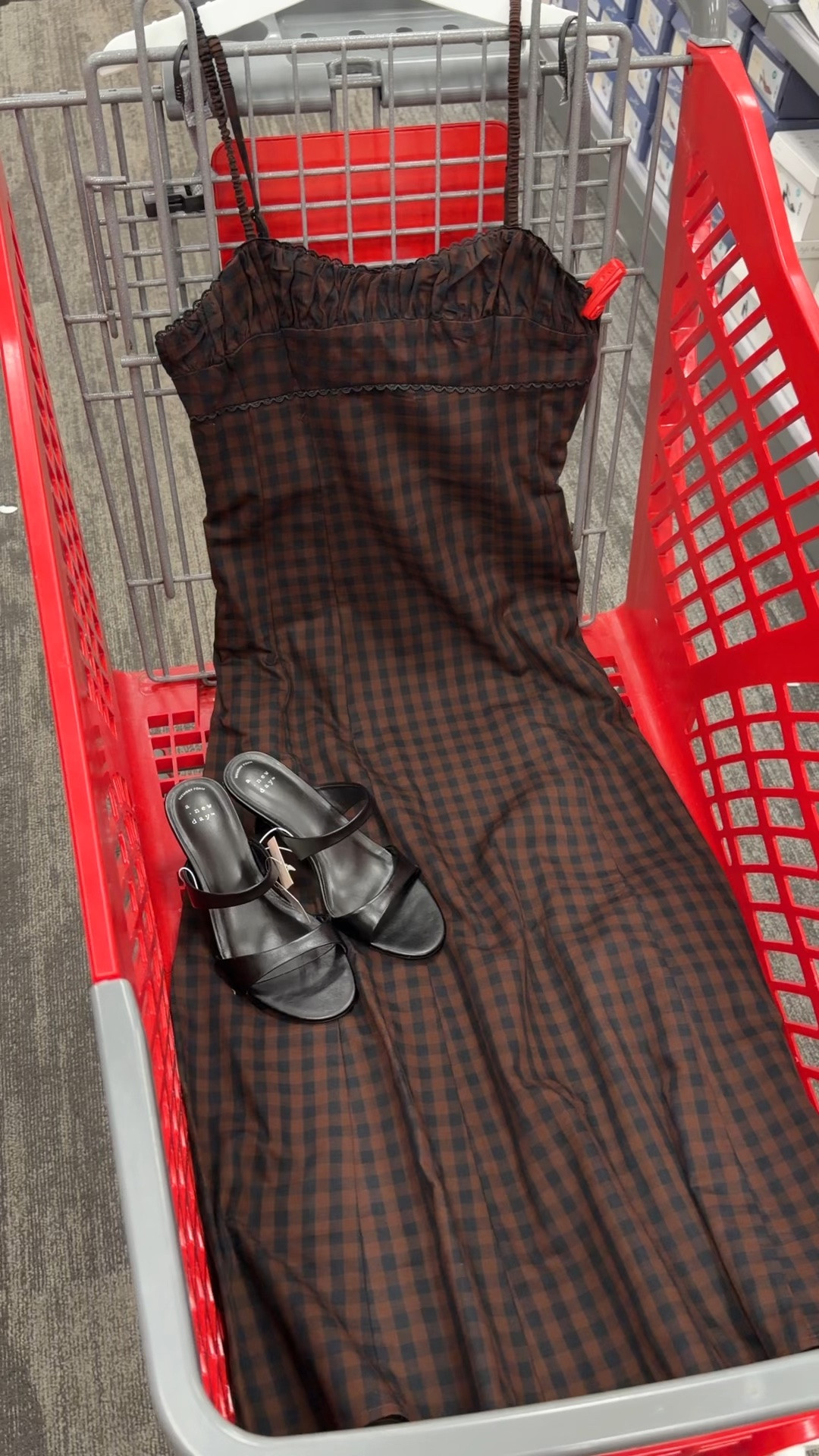 Beautiful new special occasion dress at Target, these colors will transition to fall so easily! Dress up or down. #targetstyle date night party cocktail vacation events
