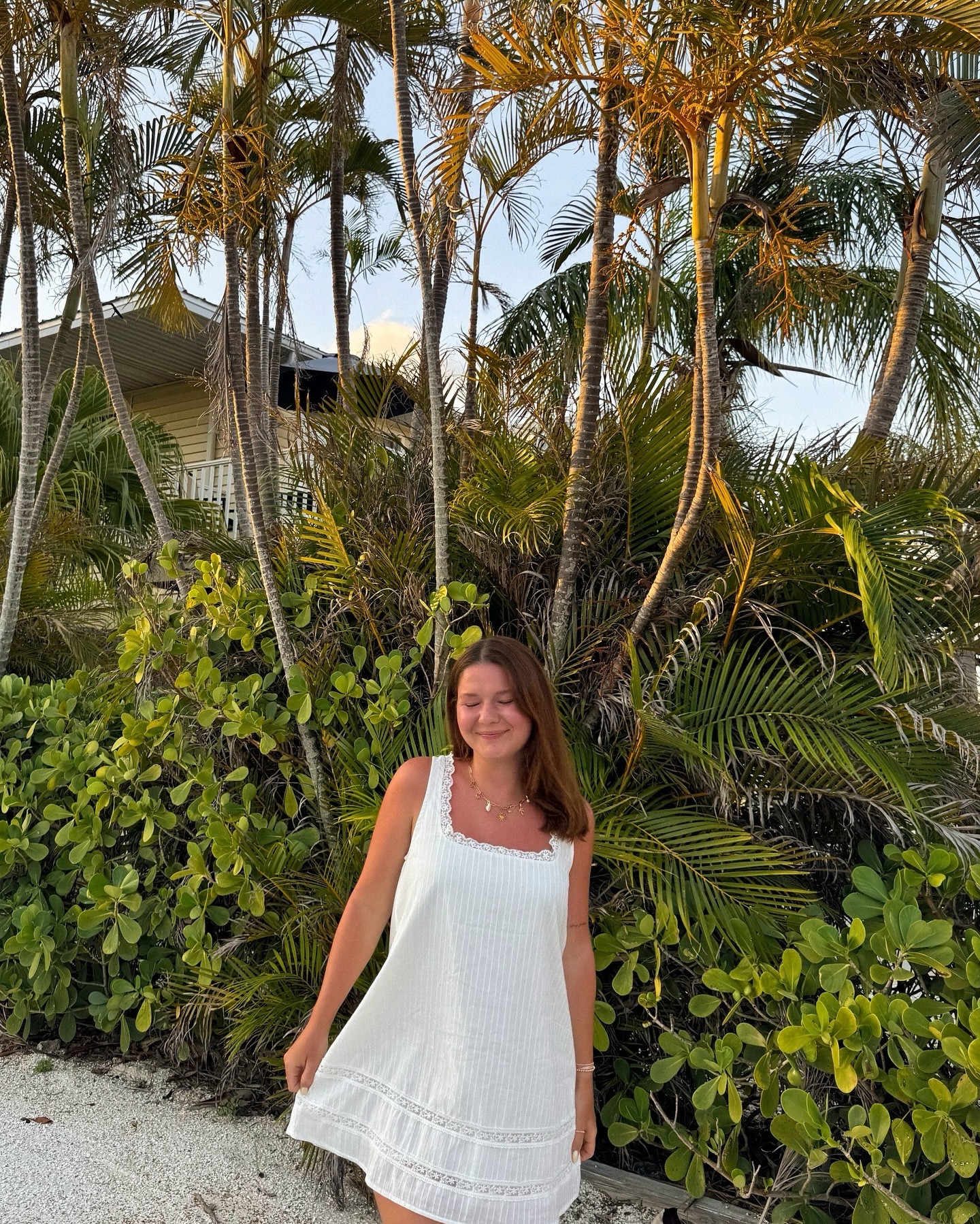 my ideal summer dress 🤍 wearing a size 4! CODE: 20ALYSSA 