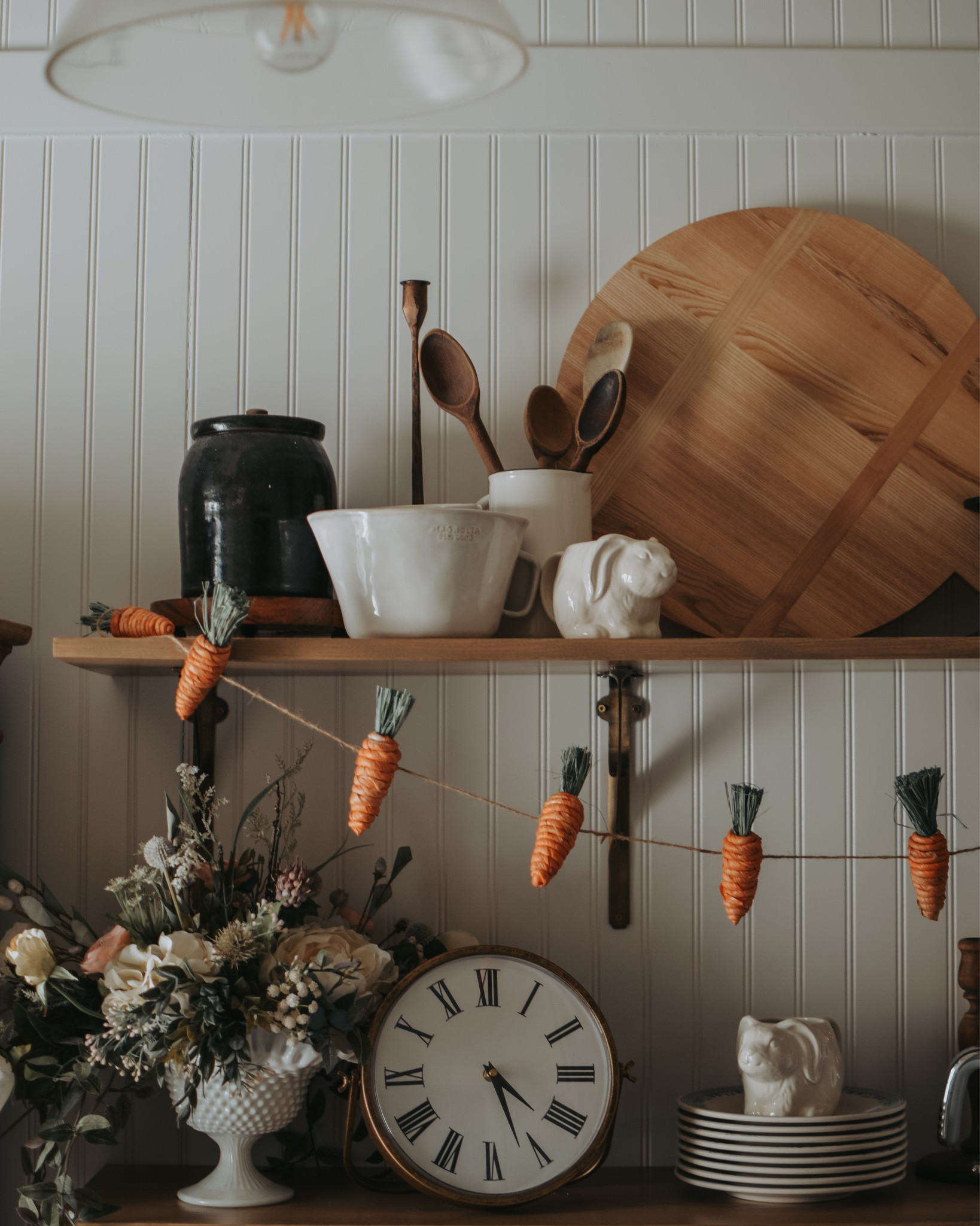 A fun little Easter setup in the pantry 🥕 
