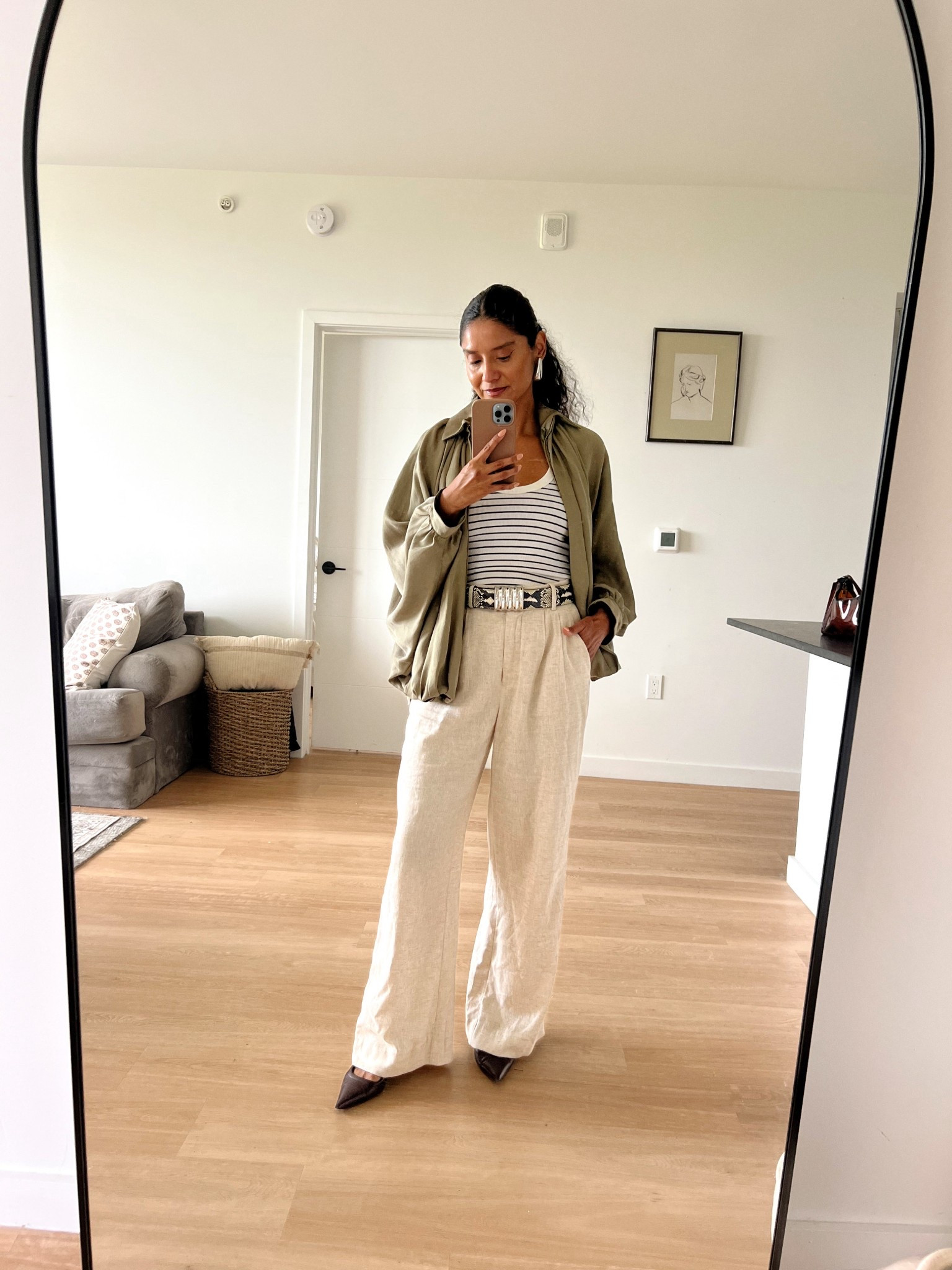 A casual work look for you guys !