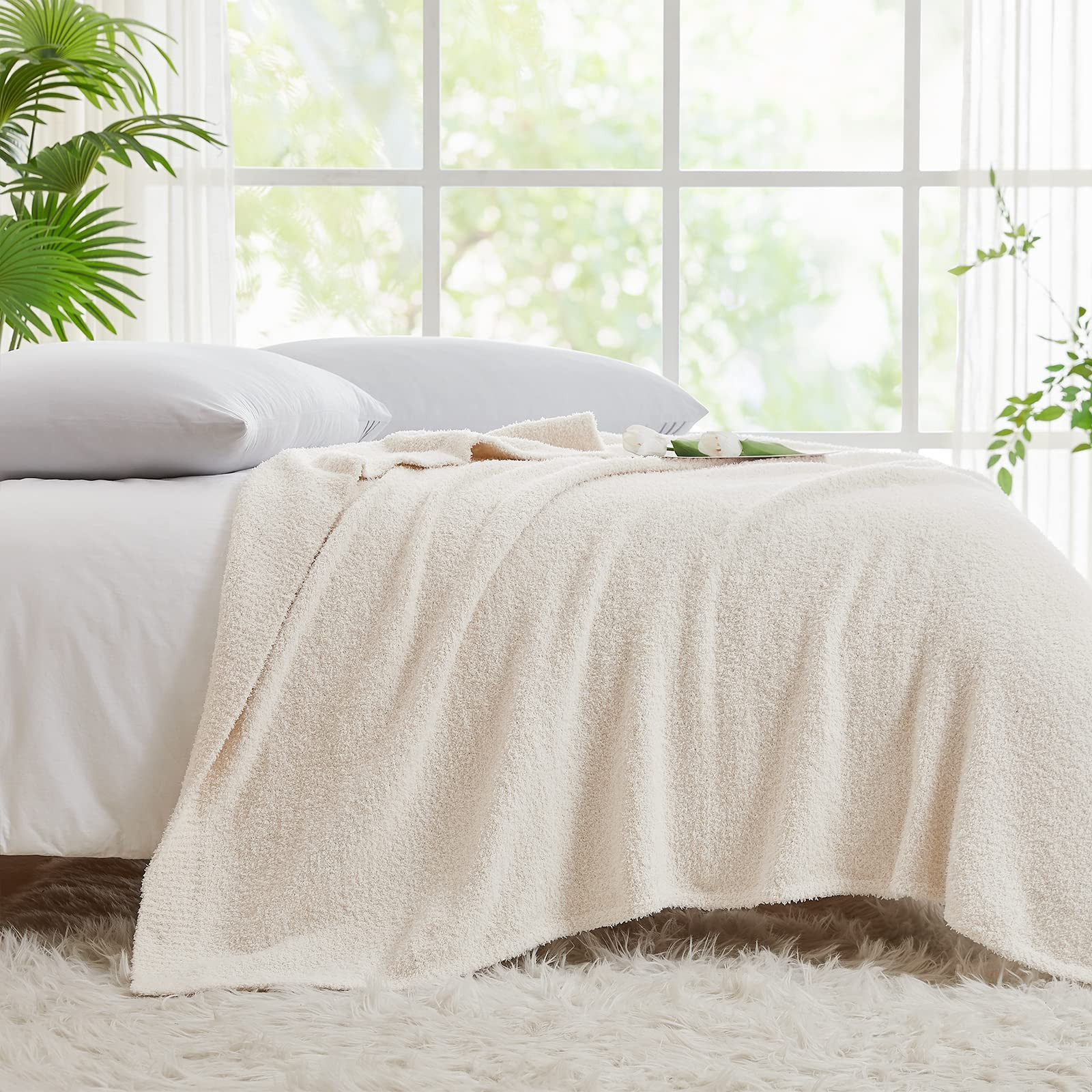 CYMULA Knit Throw Blanket for Couch Cream White - Super Soft Lightweight Plush Fuzzy Fluffy Cozy ... | Amazon (US)