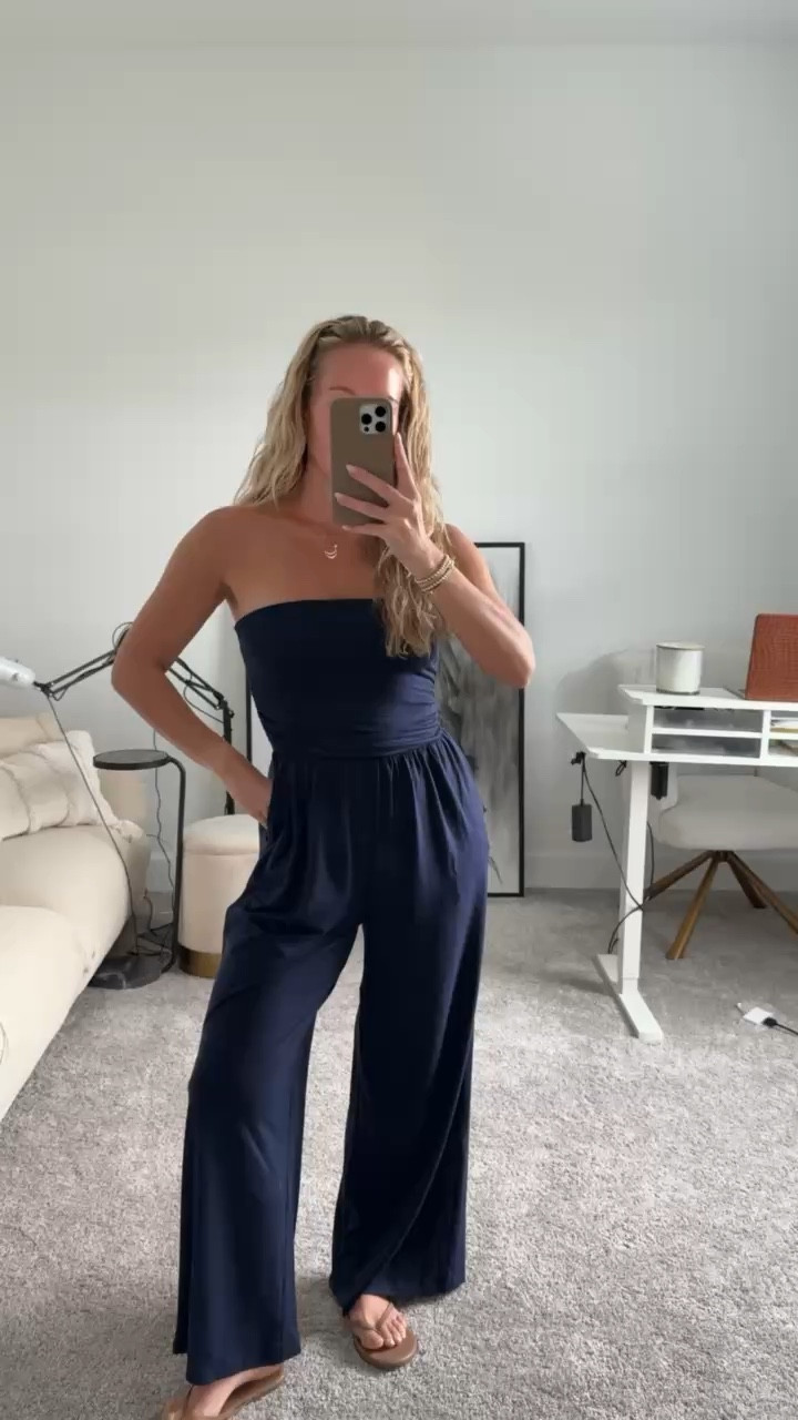 Amazon navy jumpsuit is perfect for Spring/Summer! Perfect to add to vacation style as well! 

Spring fashion, Amazon fashion, jumpsuits, Amazon jumpsuit 



#LTKTravel #LTKSeasonal #LTKootd
