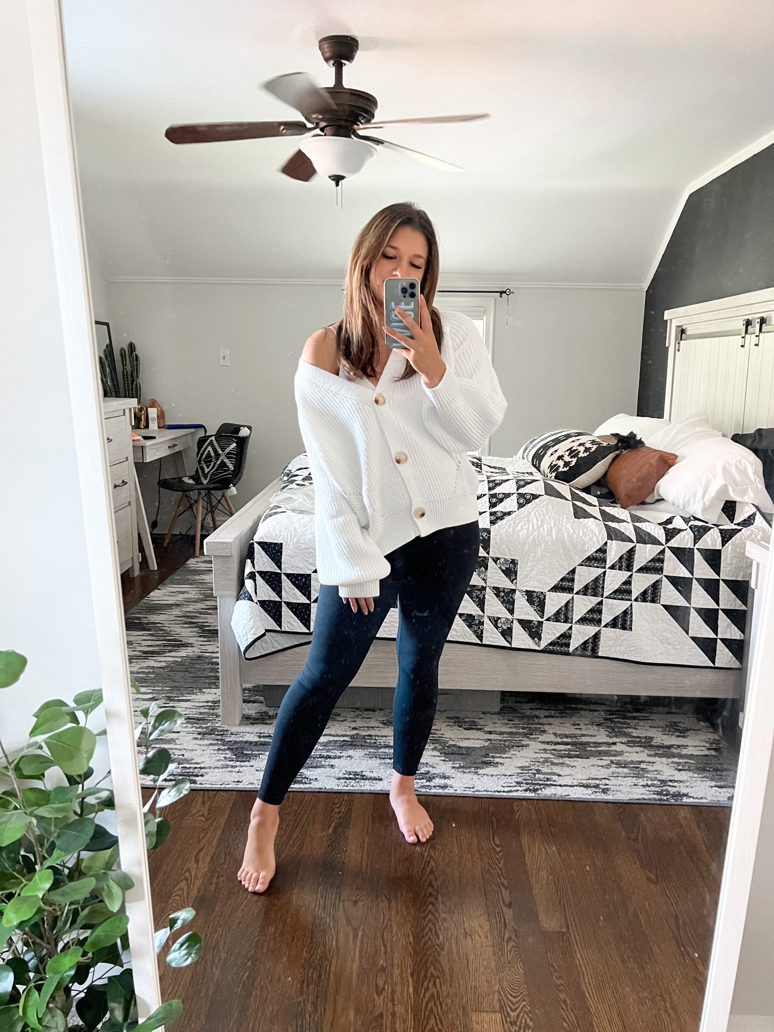 Amazon Sweater: wearing a large (it’s too big even for oversized)
Amazon leggings: wearing a small

Amazon finds, Amazon fashion, Amazon fall outfit, lululemon align dupes
#amazon #amazonoutfit #amazonfind #amazonfashion

#LTKstyletip #LTKunder50 #LTKsalealert