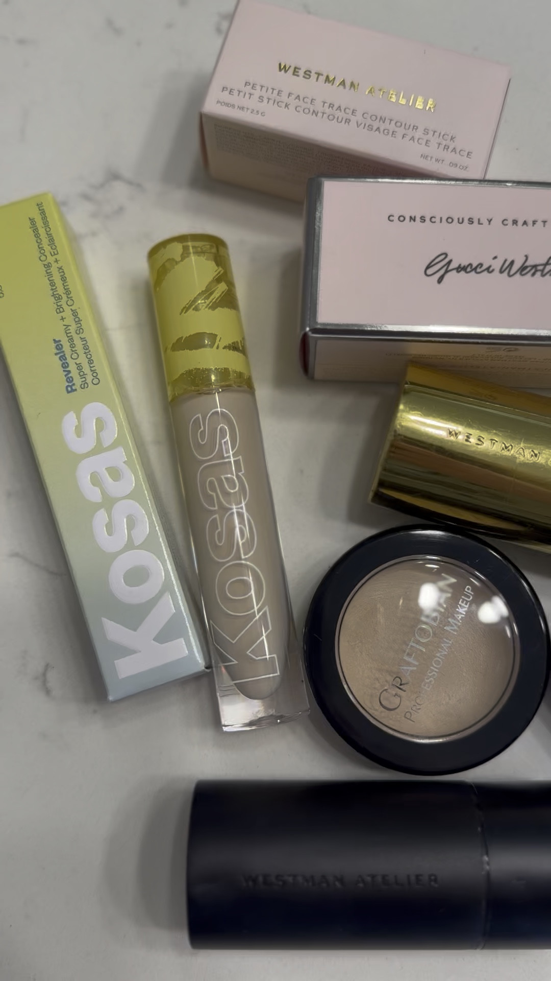 My makeup essentials 👌🏼💋💁🏼‍♀️

#makeup #concealer #kosas #westmanatelier #contour #foundation #highlighter #face #skin

#LTKTravel #LTKStyleTip #LTKBeauty